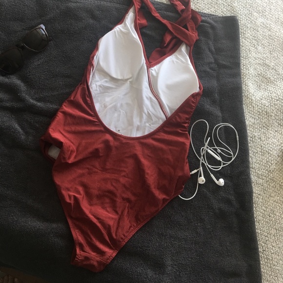 Cupshe Burnt Red Ruffle One Piece Swimsuit - Picture 4 of 4